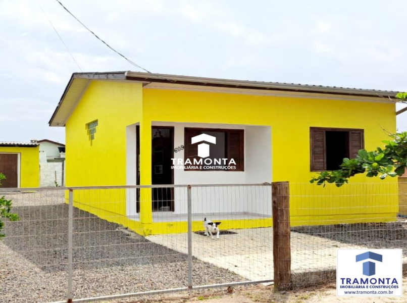 CASA C/ 82m² A VENDA NA PRAIA A 600m DO MAR